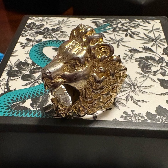 GUCCI FULL INCLUSION Lions Head Ring Size 7.5 - Picture 4 of 7